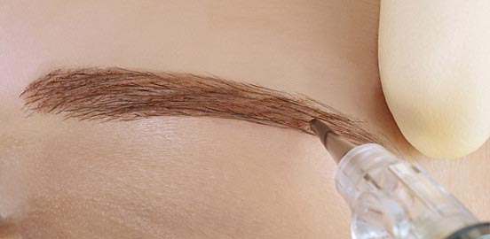 Augenbrauen-Permanent-Make-Up